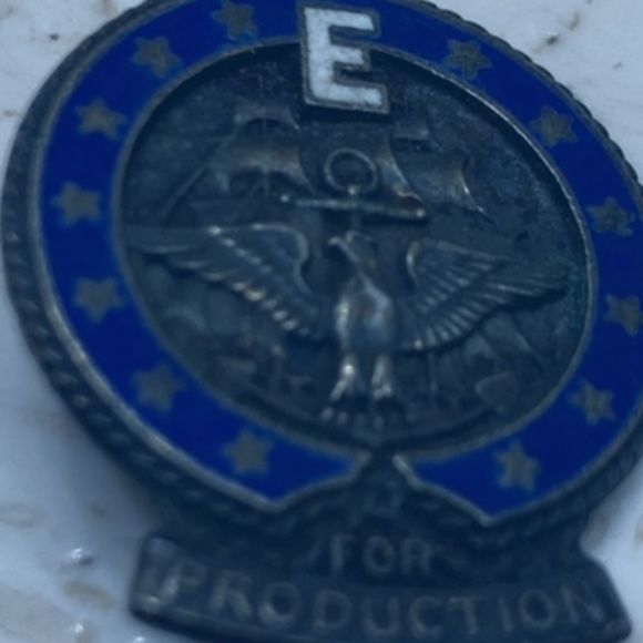 U.S. Military Other - World War II (WWII) U.S. Navy "E" Award for Production pin
